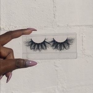 Long Dramatic lash